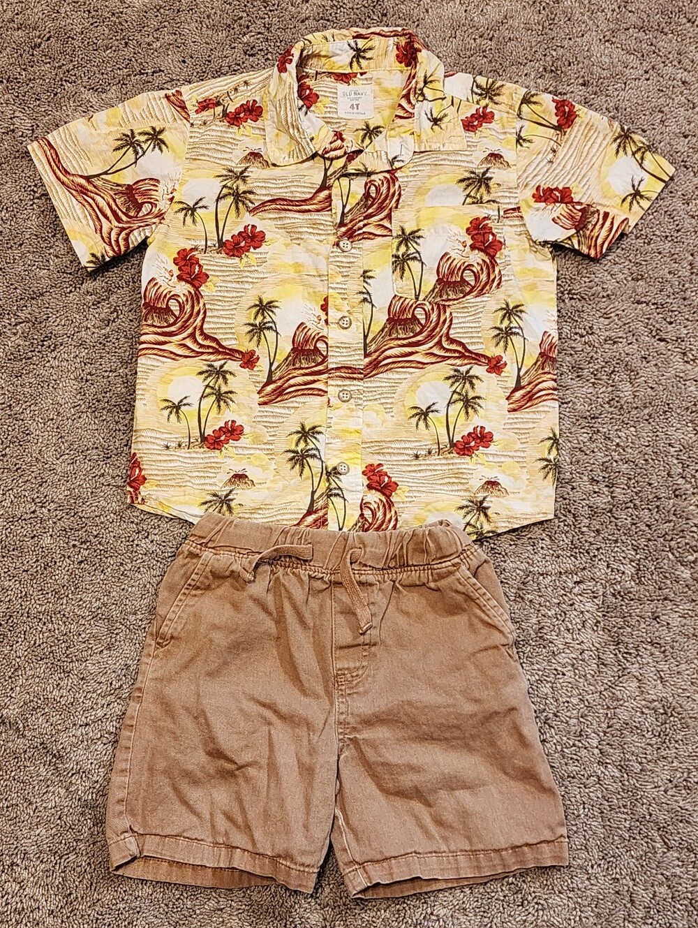 Boys Size 4T Old Navy Hawaiian Button Up Shirt & Size 5T Ben Sherman Shorts Set